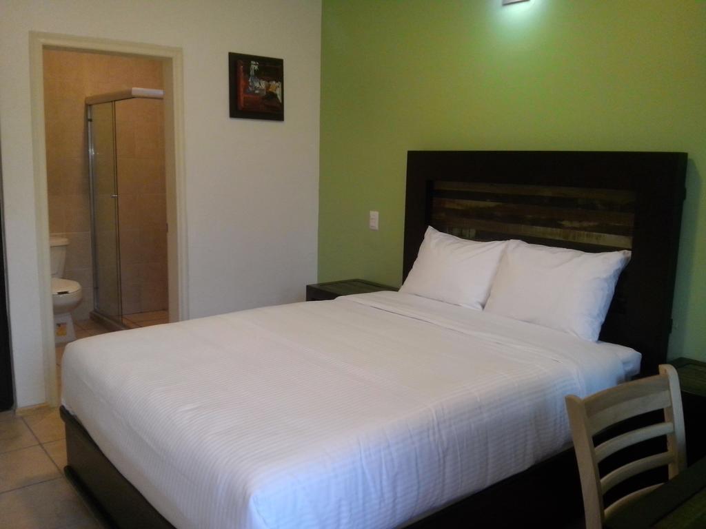 Happy Express Hotel Oaxaca Rum bild