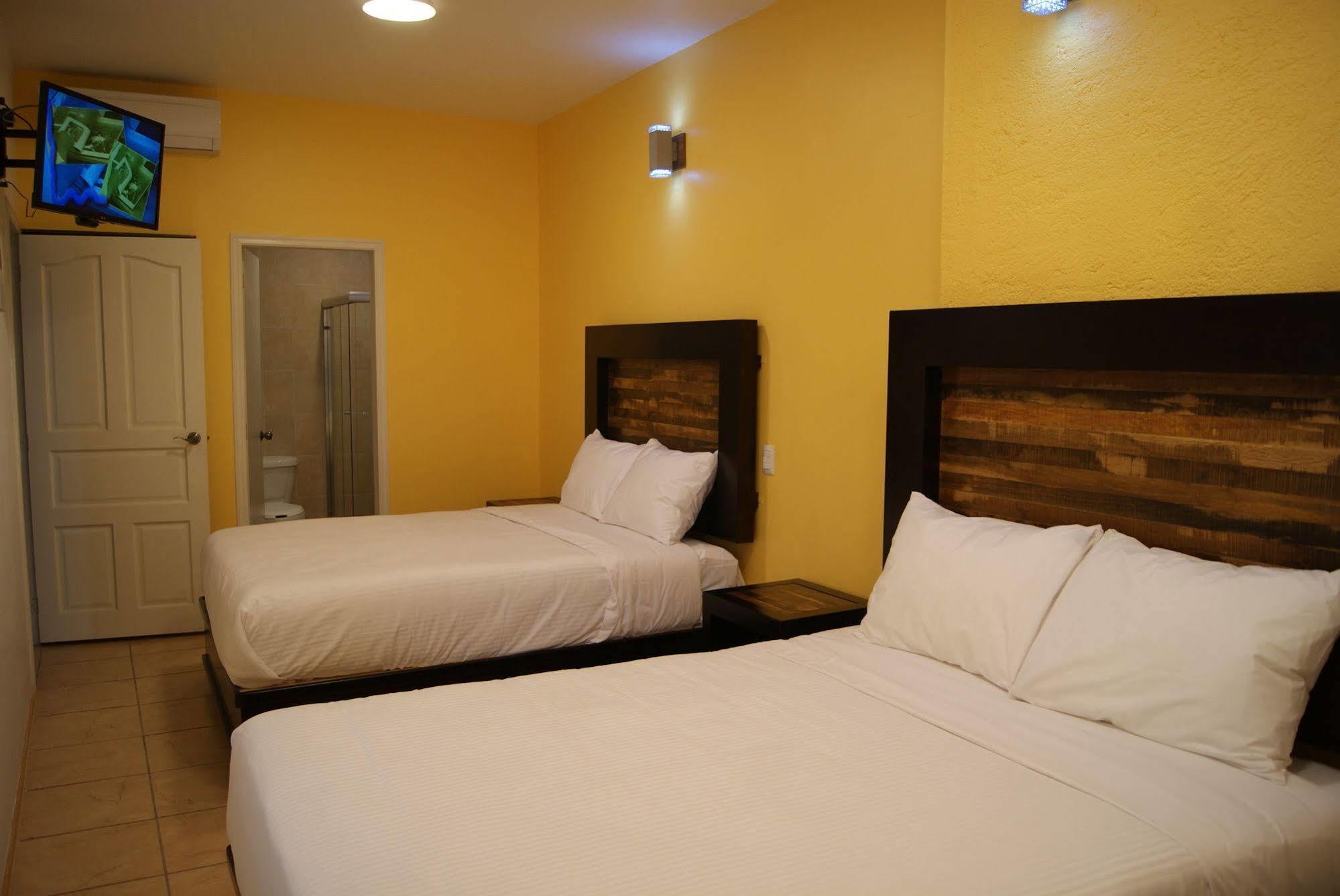 Happy Express Hotel Oaxaca Exteriör bild